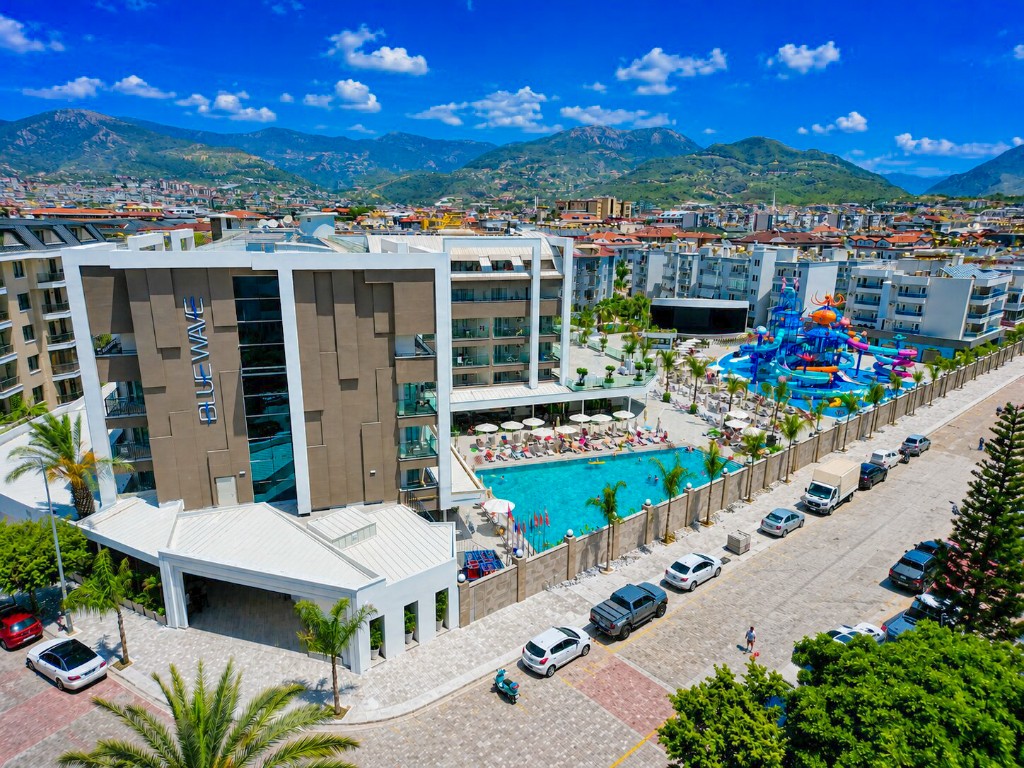 Blue Wave Hotel