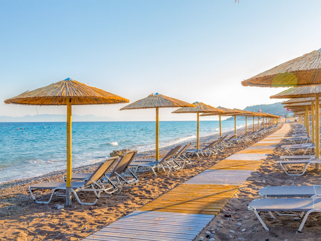 Ixia Beach framför hotellet