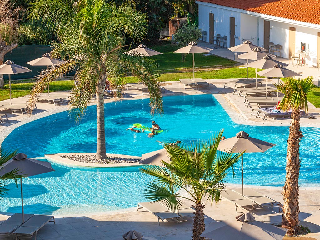 Poolen vid annexbyggnaden